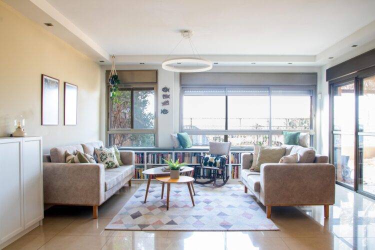 פרוייקט עיצוב פנים של חלל מרכזי כפרי ברמת ישי